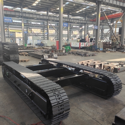 Chassis van 35T rubberen spoor met eind aandrijving, reismotor en onderstel van stalen spoor