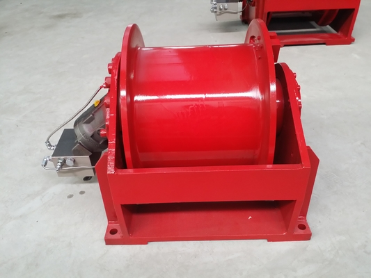 Compacte en duurzame AUTO Hydraulische winch kraan Capaciteit 0-650KN voor kleine vrachtwagens