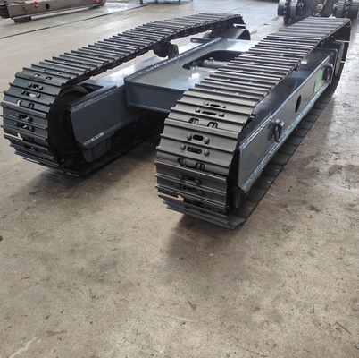 Op maat gemaakte 8T staal kruiperbaan rubberen spoor chassis voor boorplatform en crusher