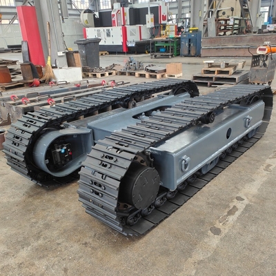 Op maat gemaakte 8T staal kruiperbaan rubberen spoor chassis voor boorplatform en crusher