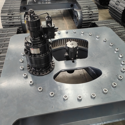 Middenbalk hydraulisch slewingapparaat voor aangepast spoorchassis op boorplatformbreker