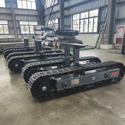 Onderstel van staal met een hydraulische motor