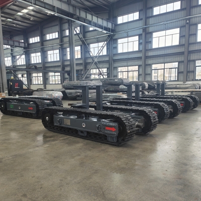 Onderstel van staal met een hydraulische motor